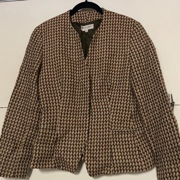 Giorgio Armani - Picture 1 of 5